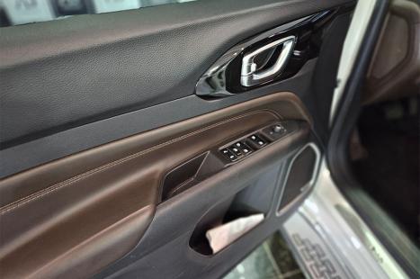 JEEP Commander 2.0 16V 4P TD380 OVERLAND 4X4 TURBO DIESEL AUTOMÁTICO AT9, Foto 12