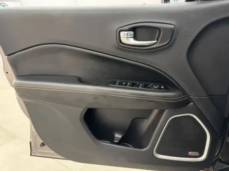 JEEP Compass 2.0 16V 4P 350 LONGITUDE 4X4 TURBO DIESEL AUTOMTICO, Foto 9