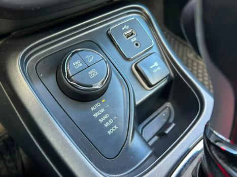 JEEP Compass 2.0 16V 4P 350 TRAILHAWK 4X4 TURBO DIESEL AUTOM�TICO, Foto 16