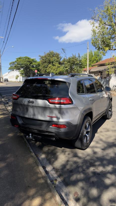 JEEP Grand Cherokee 4.0 6 CILINDROS 12V 4P 4X4 LAREDO AUTOMÁTICO, Foto 3