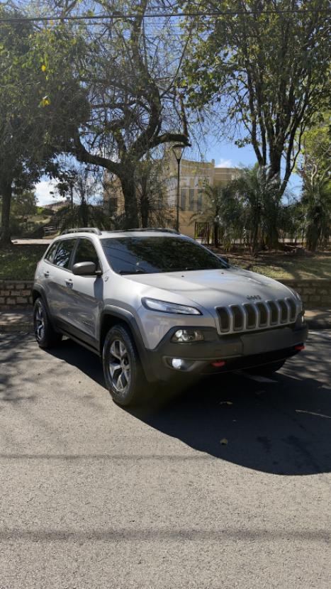 JEEP Grand Cherokee 4.0 6 CILINDROS 12V 4P 4X4 LAREDO AUTOMÁTICO, Foto 10