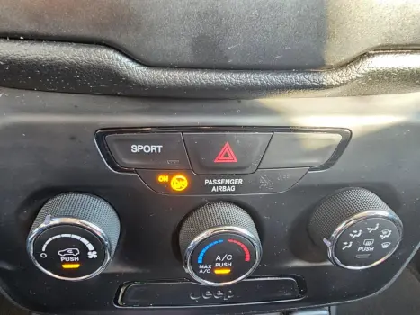 JEEP Renegade 1.8 16V 4P FLEX AUTOMTICO, Foto 13