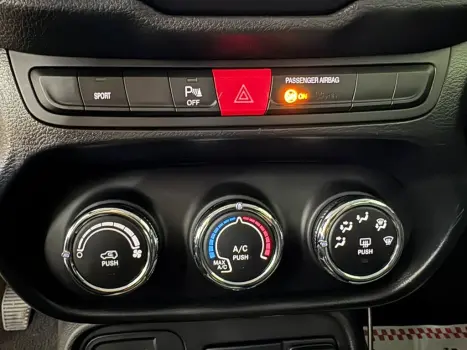 JEEP Renegade 1.8 16V 4P FLEX SPORT, Foto 14 JEEP Renegade 1.8 16V 4P FLEX SPORT, Foto 14