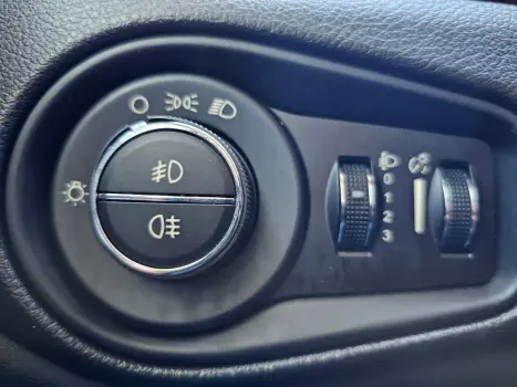 JEEP Renegade 1.8 16V 4P FLEX SPORT AUTOM�TICO, Foto 10