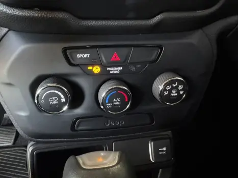 JEEP Renegade 1.8 16V 4P FLEX AUTOM�TICO, Foto 14