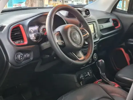 JEEP Renegade 2.0 16V 4P TURBO DIESEL TRAILHAWK 4X4 AUTOMÁTICO, Foto 12 JEEP Renegade 2.0 16V 4P TURBO DIESEL TRAILHAWK 4X4 AUTOMÁTICO, Foto 12