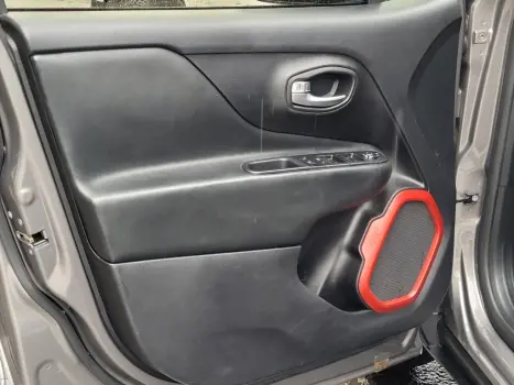 JEEP Renegade 2.0 16V 4P TURBO DIESEL TRAILHAWK 4X4 AUTOM�TICO, Foto 26