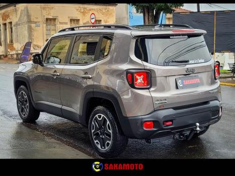 JEEP Renegade 2.0 16V 4P TURBO DIESEL TRAILHAWK 4X4 AUTOM�TICO, Foto 3