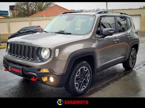 JEEP Renegade 2.0 16V 4P TURBO DIESEL TRAILHAWK 4X4 AUTOM�TICO, Foto 4