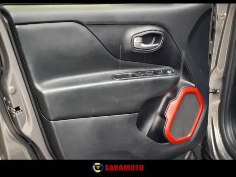 JEEP Renegade 2.0 16V 4P TURBO DIESEL TRAILHAWK 4X4 AUTOM�TICO, Foto 26