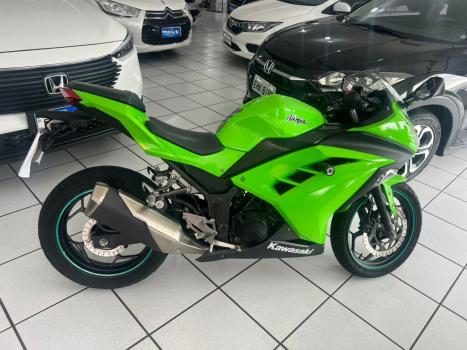 KAWASAKI Ninja 300 , Foto 6