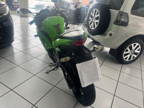 KAWASAKI Ninja 300 , Foto 11