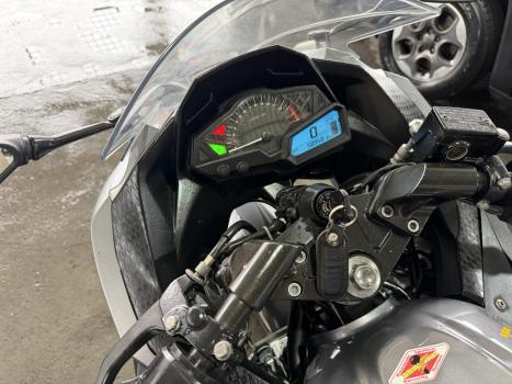 KAWASAKI Ninja 300 , Foto 5