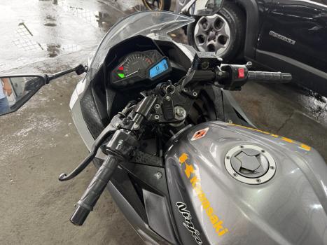 KAWASAKI Ninja 300 , Foto 9