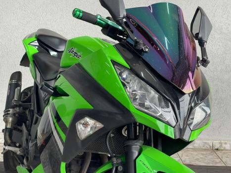 KAWASAKI Ninja 300 ABS, Foto 3