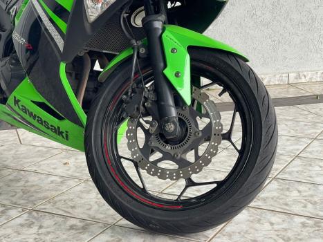 KAWASAKI Ninja 300 ABS, Foto 6