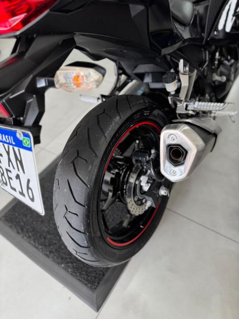 KAWASAKI Ninja 300 ABS, Foto 9