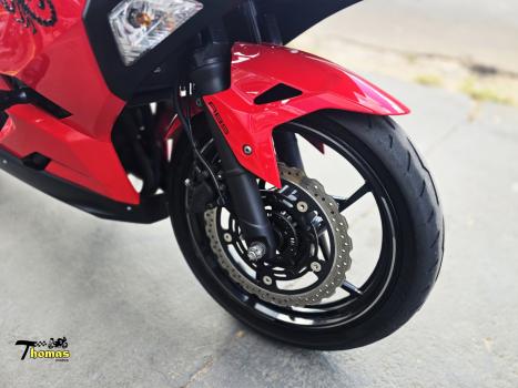 KAWASAKI Ninja 400 , Foto 4