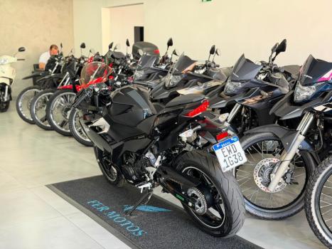 KAWASAKI Ninja 400 , Foto 5