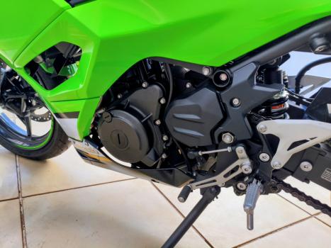 KAWASAKI Ninja 500 , Foto 6