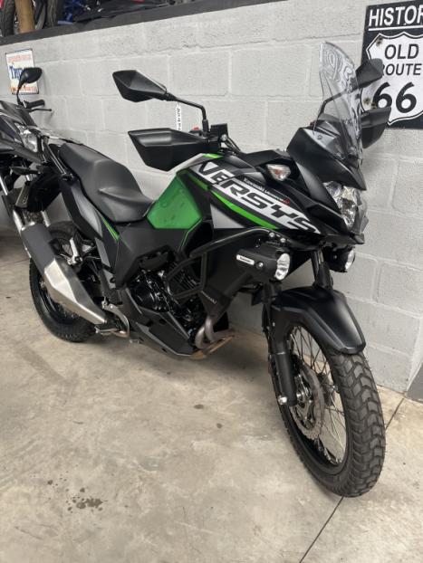 KAWASAKI Versys 300 TOURER, Foto 2