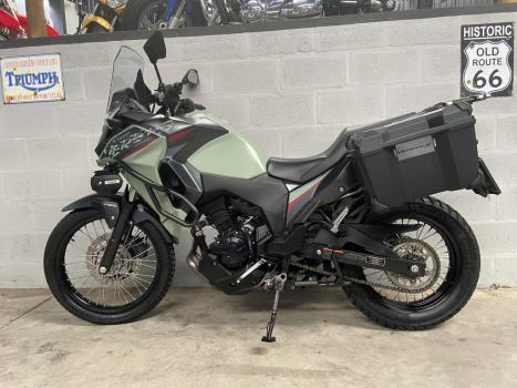 KAWASAKI Versys 300 TOURER, Foto 2