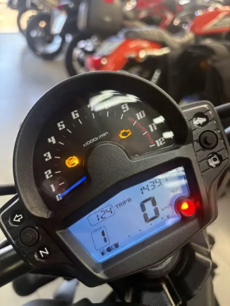 KAWASAKI Vulcan 650 S GRAFISMO EXCLUSIVO, Foto 5 KAWASAKI Vulcan 650 S GRAFISMO EXCLUSIVO, Foto 5