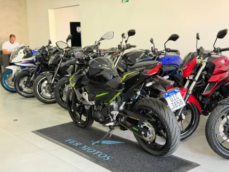KAWASAKI Z 400 ABS, Foto 5