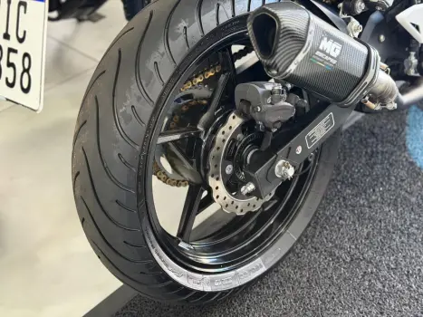 KAWASAKI Z 400 ABS, Foto 8