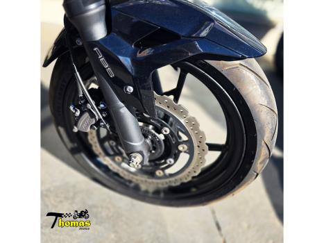 KAWASAKI Z 400 ABS, Foto 4