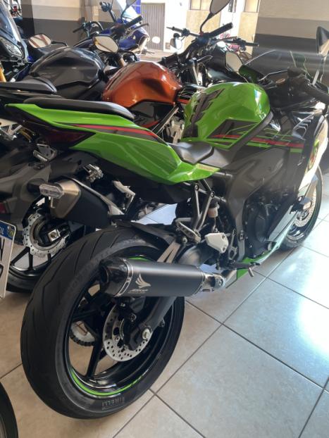KAWASAKI ZX-4R , Foto 7