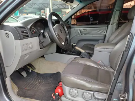 KIA Sorento 2.5 16V 4P LX 4X4, Foto 4