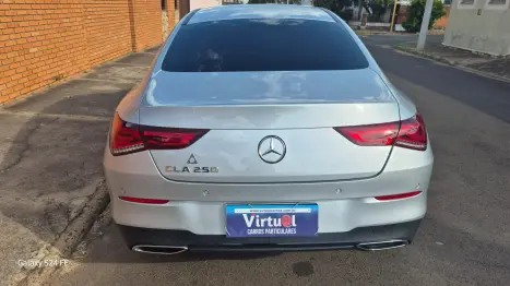 MERCEDES-BENZ CLA 250 2.0 16V 4P SPORT TURBO AUTOMÁTICO, Foto 5 MERCEDES-BENZ CLA 250 2.0 16V 4P SPORT TURBO AUTOMÁTICO, Foto 5