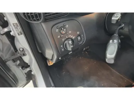 MERCEDES-BENZ CLC 200 K , Foto 12