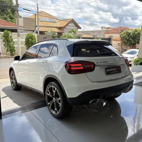 MERCEDES-BENZ GLA 200 1.6 16V 4P FLEX CGI NIGHT TURBO AUTOMTICO, Foto 4