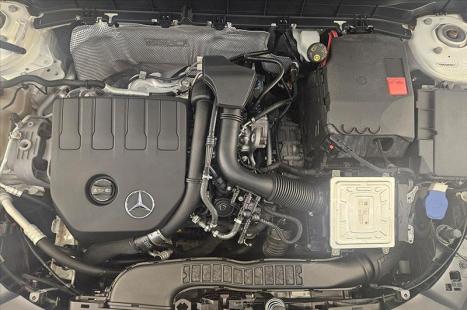 MERCEDES-BENZ GLB 200 1.3 16V 4P CGI PROGRESSIVE TURBO 7G-TRONIC DCT AUTOM�TICO, Foto 11