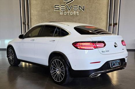 MERCEDES-BENZ GLC 250 2.0 16V 4P CGI 4MATIC HIGHWAY COUPÉ 9G-TRONIC AUTOMÁTICO, Foto 3