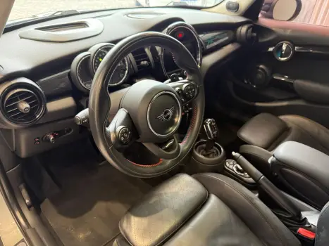 MINI Cooper 2.0 16V 4P TWINPOWER S STEPTRONIC AUTOMÁTICO, Foto 4