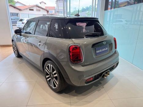 MINI Cooper 2.0 16V 4P TWINPOWER S STEPTRONIC AUTOMÁTICO, Foto 12