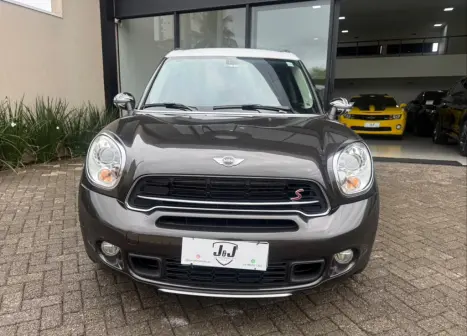 MINI Countryman 1.6 16V 4P ALL4 184 CV TURBO 4X4 AUTOMÁTICO, Foto 17