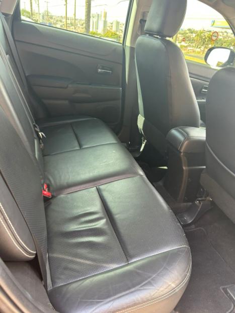 MITSUBISHI ASX 2.0 16V 4P 4X4 4WD AUTOMÁTICO, Foto 8 MITSUBISHI ASX 2.0 16V 4P 4X4 4WD AUTOMÁTICO, Foto 8
