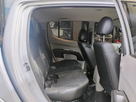 MITSUBISHI L 200 Triton 3.2 16V HPE 4X4 CABINE DUPLA TURBO DIESEL INTERCOOLER AUTOMÁTICO, Foto 13 MITSUBISHI L 200 Triton 3.2 16V HPE 4X4 CABINE DUPLA TURBO DIESEL INTERCOOLER AUTOMÁTICO, Foto 13