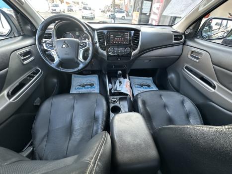 MITSUBISHI L 200 Triton 2.4 16V SPORT HPE 4X4 CABINE DUPLA TURBO DIESEL AUTOMTICO, Foto 13
