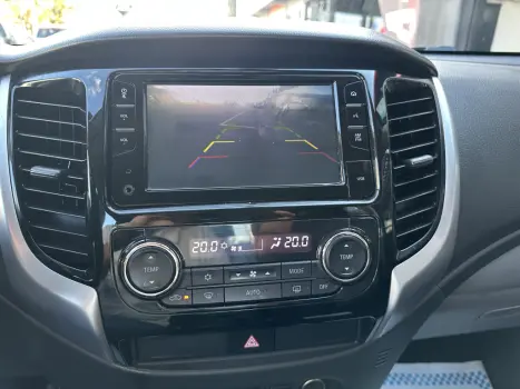 MITSUBISHI L 200 Triton 2.4 16V SPORT HPE 4X4 CABINE DUPLA TURBO DIESEL AUTOMTICO, Foto 17