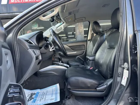 MITSUBISHI L 200 Triton 2.4 16V SPORT HPE 4X4 CABINE DUPLA TURBO DIESEL AUTOMTICO, Foto 12