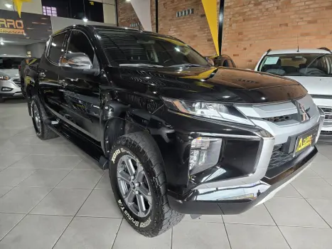 MITSUBISHI L 200 Triton 2.4 16V SPORT HPE-S 4X4 CABINE DUPLA TURBO DIESEL AUTOMTICO, Foto 2