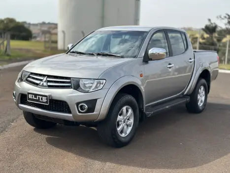 MITSUBISHI L 200 Triton 2.4 16V FLEX HLS CABINE DUPLA, Foto 2
