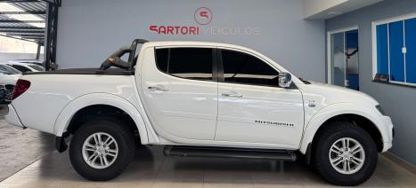 MITSUBISHI L 200 Triton 3.2 16V HPE 4X4 CABINE DUPLA TURBO DIESEL INTERCOOLER AUTOM�TICO, Foto 5