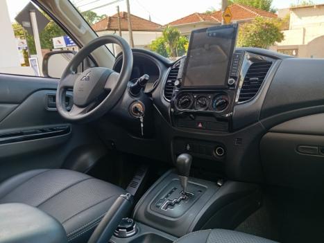 MITSUBISHI L 200 Triton 2.4 16V SPORT SAVANA 4X4 CABINE DUPLA TURBO DIESEL AUTOM�TICO, Foto 10