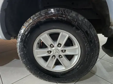 MITSUBISHI L 200 Triton 3.2 16V HPE 4X4 CABINE DUPLA TURBO DIESEL INTERCOOLER, Foto 5